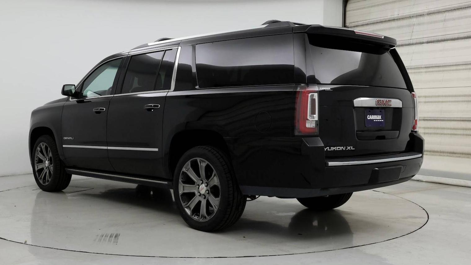 GMC YUKON XL 2016 1GKS2HKJ6GR379510 image